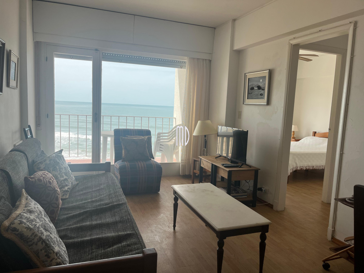 Oportunidad en la Península: 2 dormitorios con vista al mar.REF: 8483 - GoPunta - Portal Inmobiliario de Punta del Este - Maldonado
