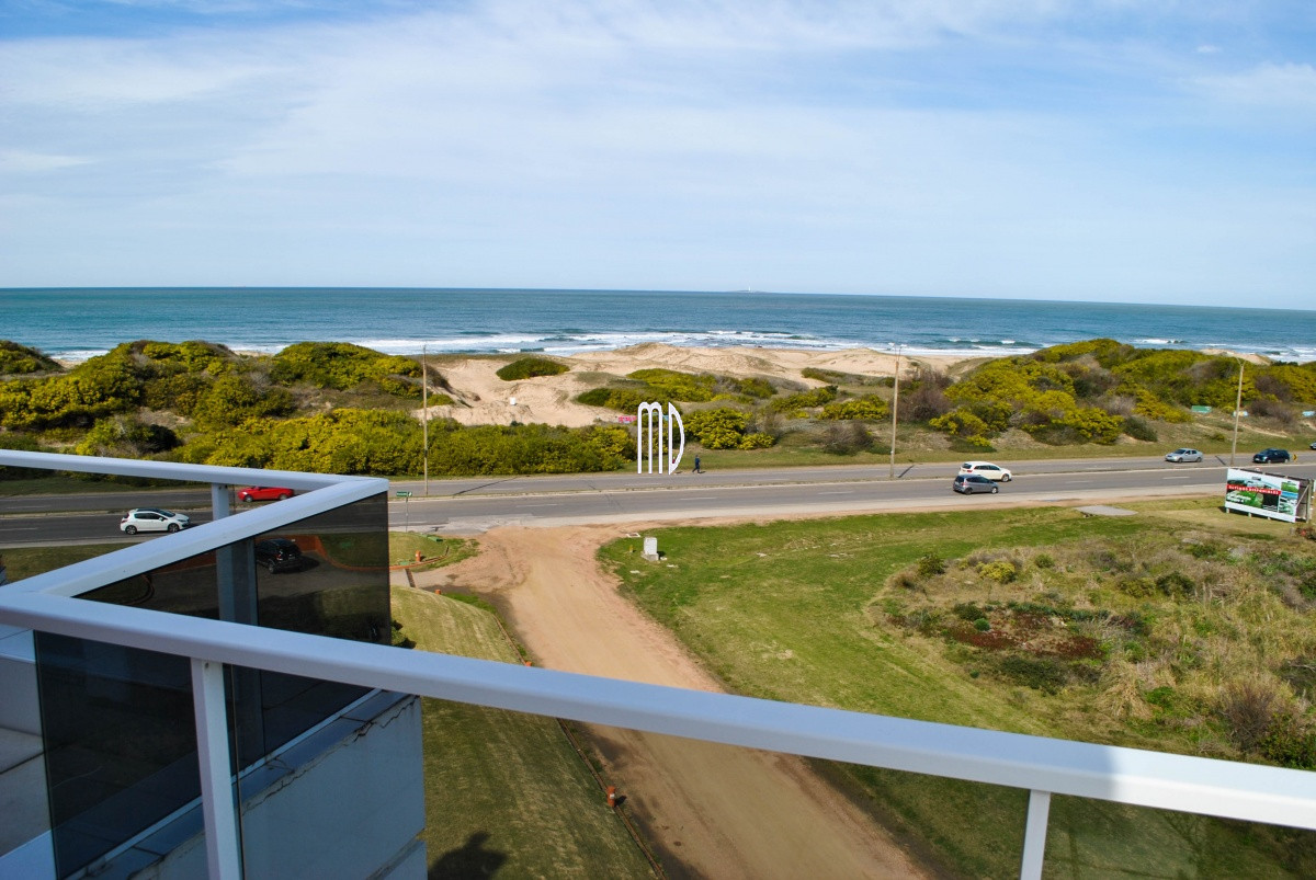 Apartamento ID.7061 - Espectacular penthouse en la brava primera linea 6 dormitorios. REF:7061
