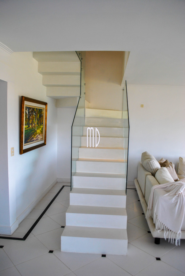 Apartamento ID.7061 - Espectacular penthouse en la brava primera linea 6 dormitorios. REF:7061