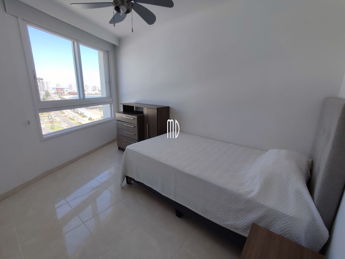 Apartamento ID.7630 - Hermoso apartamento frente al mar con todos los servicios. REF: 7630