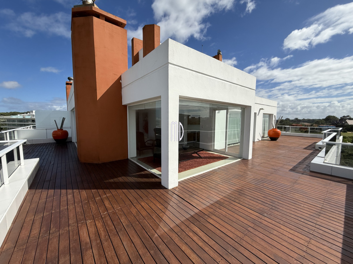 Apartamento ID.9025 - Hermoso Apto Frente Al Mar REF:9025