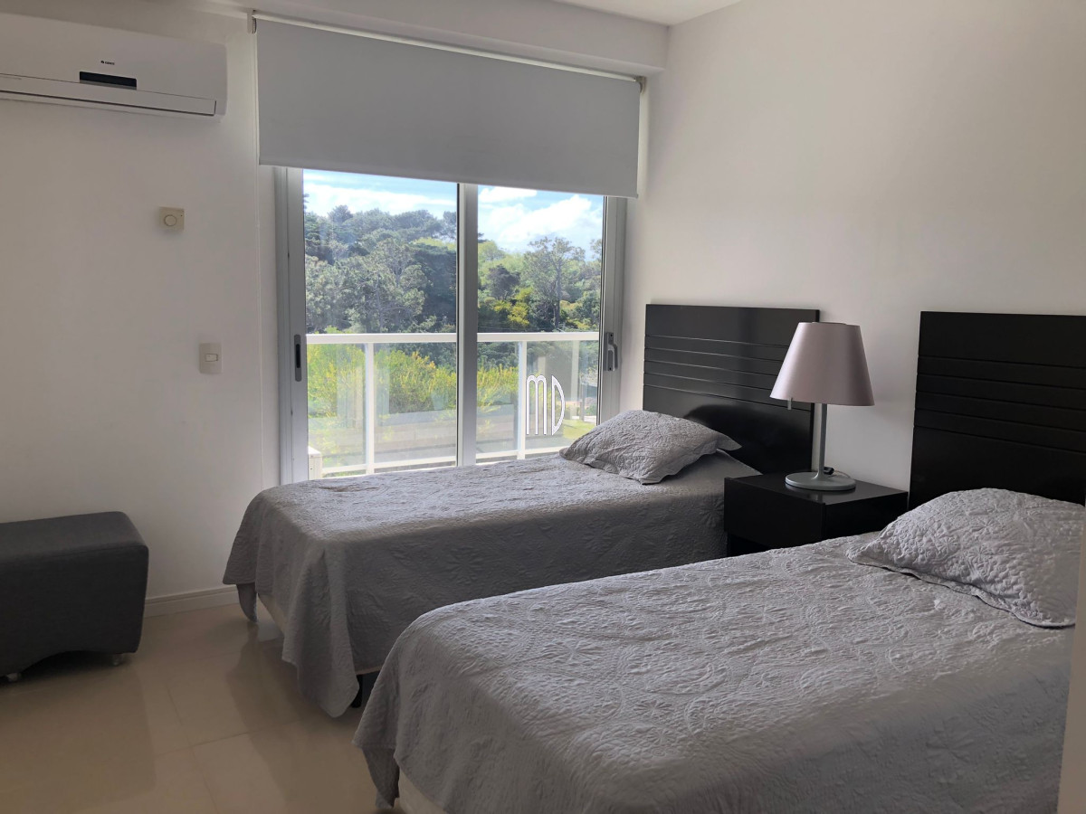 Apartamento ID.7492 - HERMOSO APARTAMENTO FRENTE AL MAR. REF: 7492