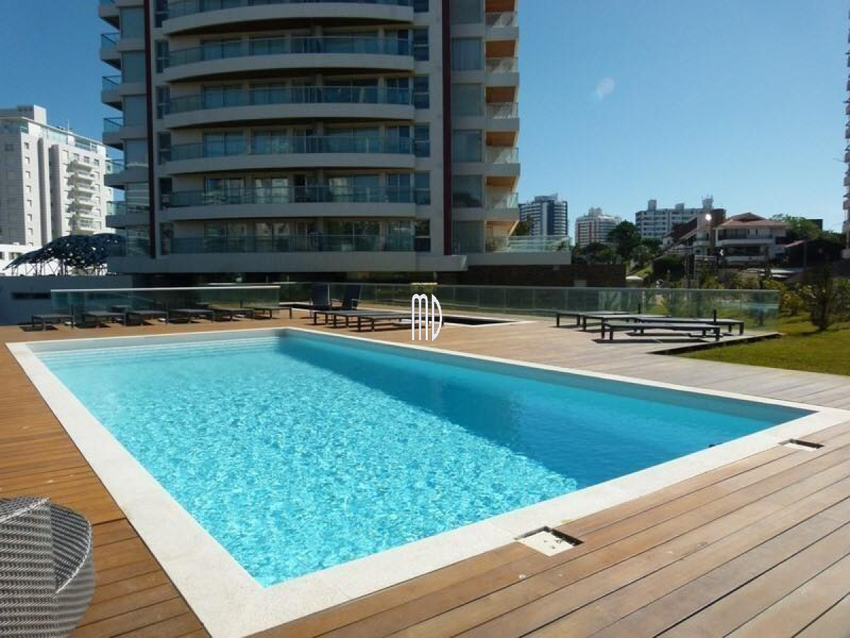 Apartamento ID.5780 - HERMOSO DEPTO EN EXCELENTE UBICACIÓNCON TODOS LOS SERVICIOS. REF:5780