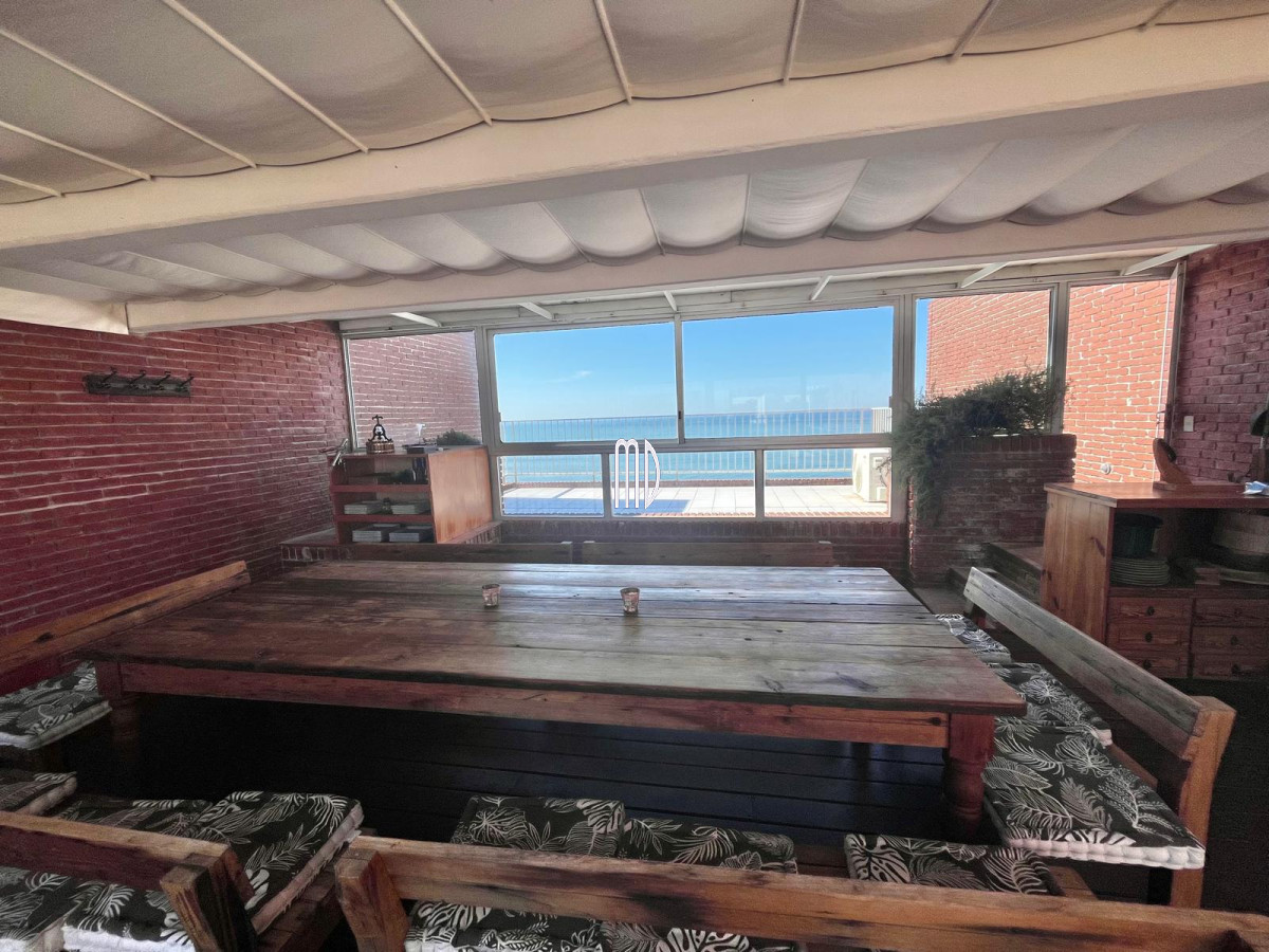 Apartamento ID.6303 - Exclusivo Penthouse en Península con Vista Panorámica al Mar. REF: 6303