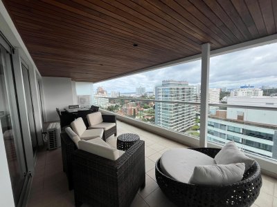 Espectacular Apartamento de primera linea en Punta del Este.  