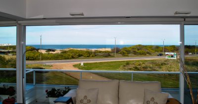 Hermoso apartamento frente al mar en la brava ref: 7058