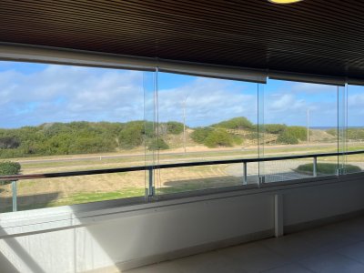 Apartamento frente a la playa Brava - Punta del Este 
