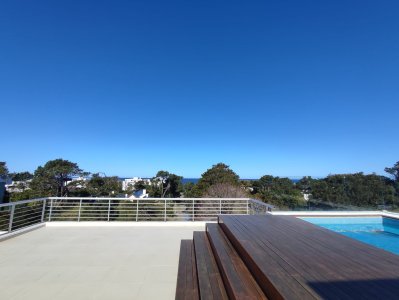  Espectacular Pent-House con terraza y piscina exclusiva. REF: 5991