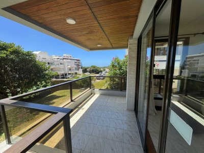 Departamento a 70 metros del mar - 2 dormitorios, 3 baños - Ideal alquiler anual o temporal. REF (8910)