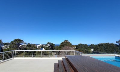 Espectacular Pent-House con terraza y piscina exclusiva. REF: 5991