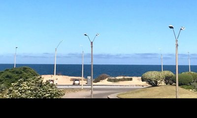 Hermoso apartamento primera linea a la playa, parada 6 de la brava