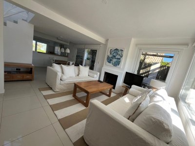 hermosa casa en montoya, a solo pasos de la playa ref.5451 - imd5451c