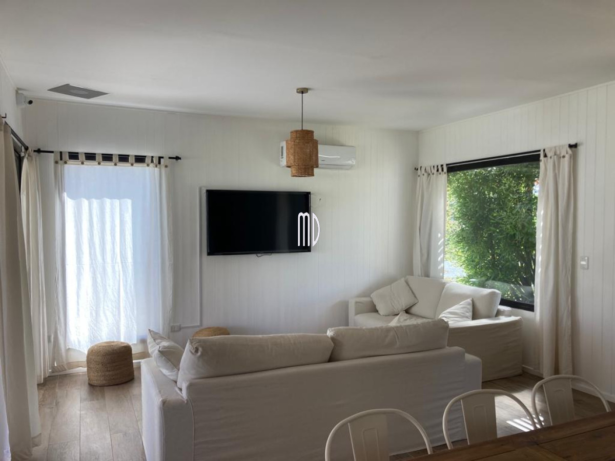 Casa ID.7017 - Hermosa casa en barrio privado de Punta del Este .Ref:7017