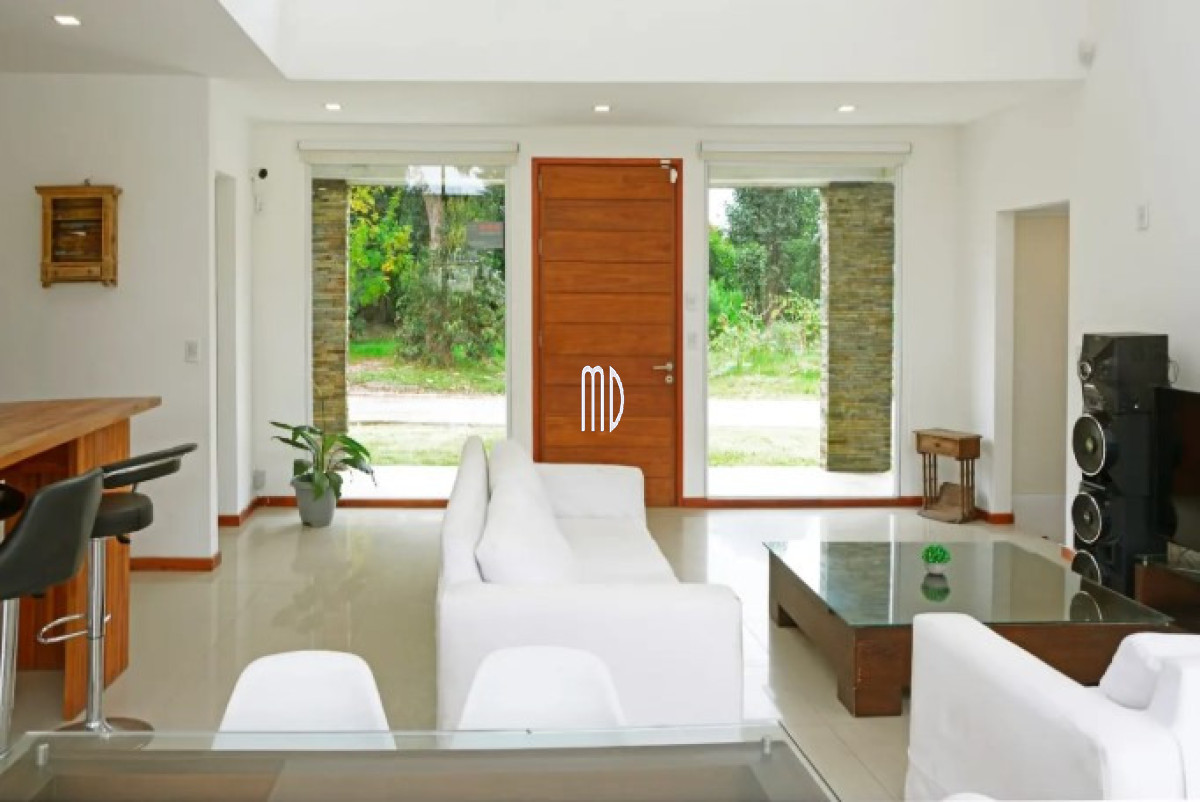Beverly Hills - GoPunta - Portal Inmobiliario de Punta del Este - Maldonado
