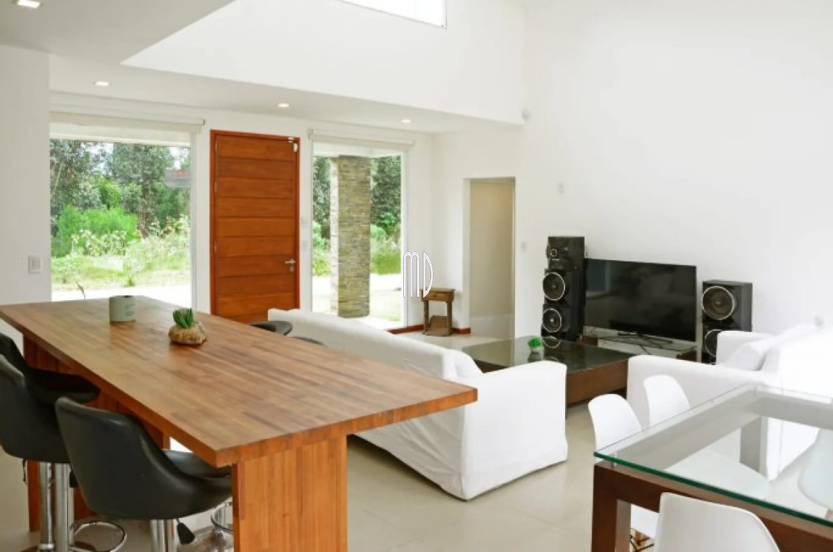 Beverly Hills - GoPunta - Portal Inmobiliario de Punta del Este - Maldonado