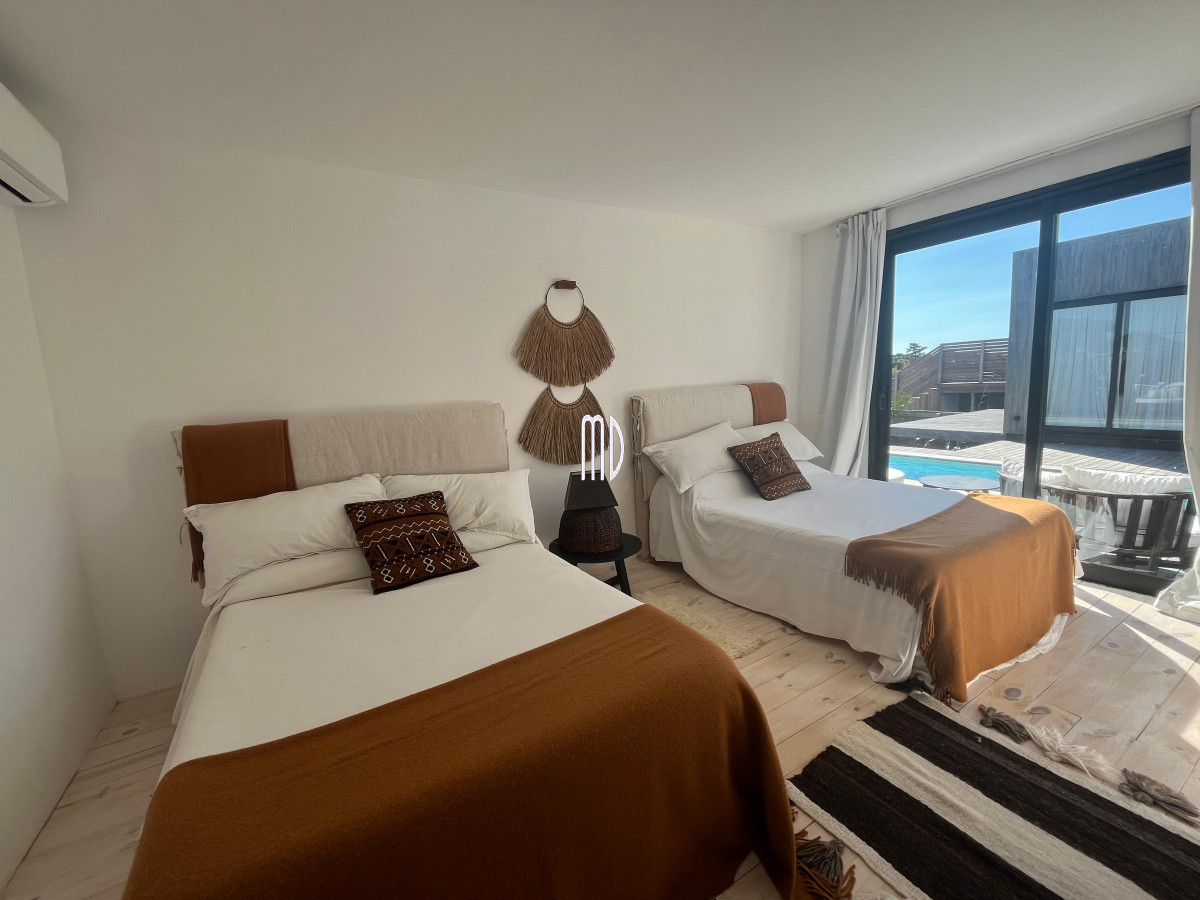 Casa ID.8289 - Perfecta casa frente al mar. Ref (8289)