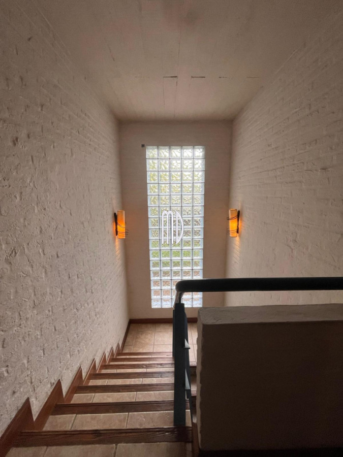 Casa ID.9172 - Casa en venta de 5 dormitorios en Mansa REF:9172