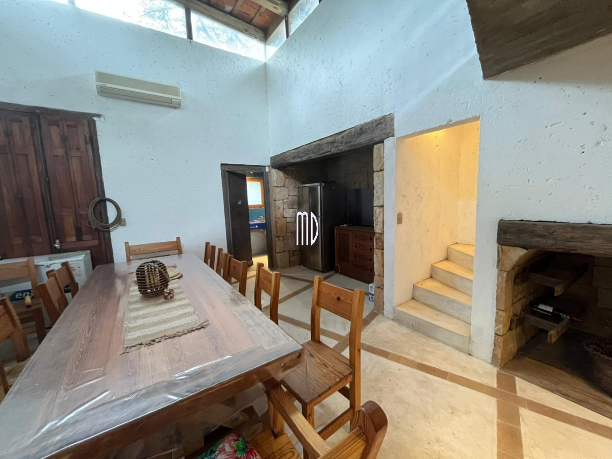 Casa ID.9172 - Casa en venta de 5 dormitorios en Mansa REF:9172