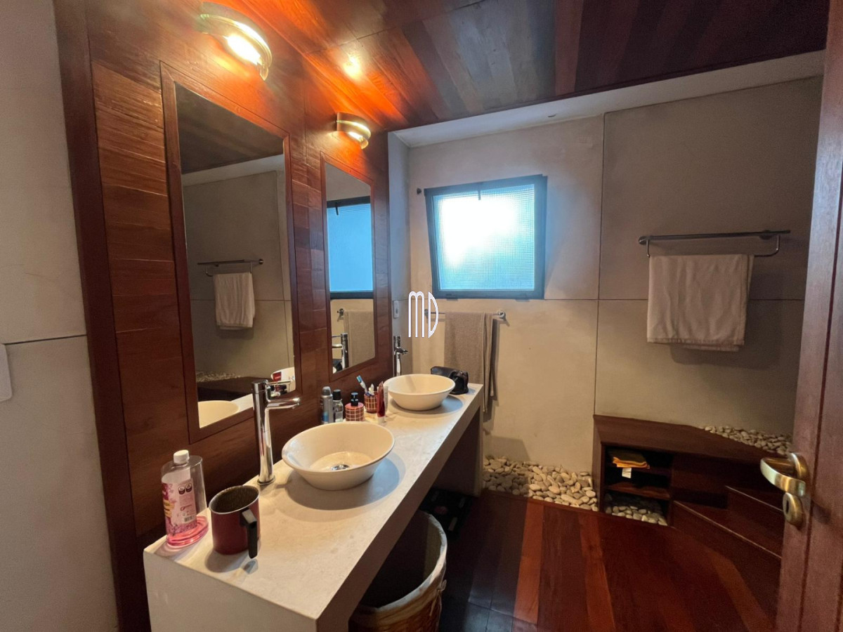 Casa ID.9172 - Casa en venta de 5 dormitorios en Mansa REF:9172