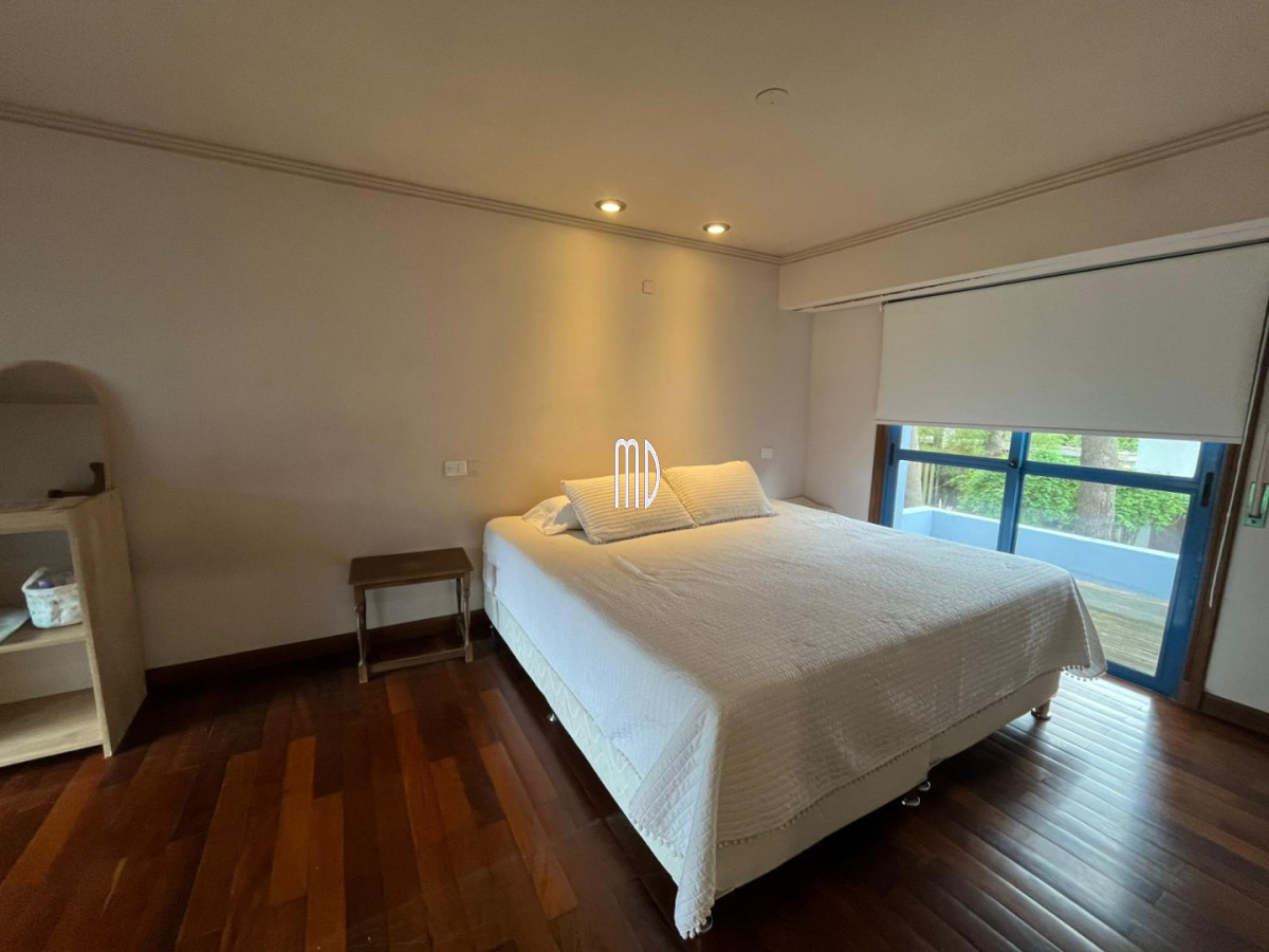 Casa ID.9172 - Casa en venta de 5 dormitorios en Mansa REF:9172