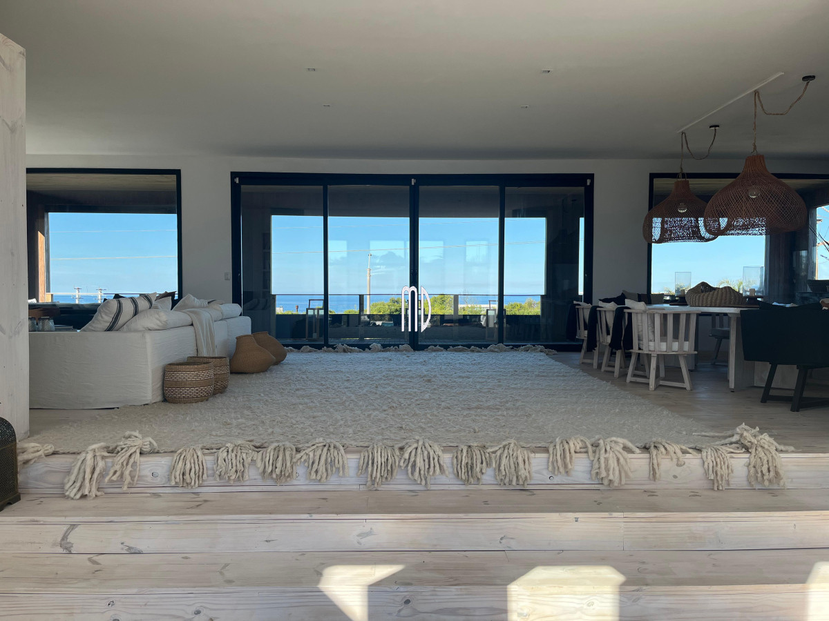 Casa ID.8289 - Perfecta casa frente al mar. Ref (8289)