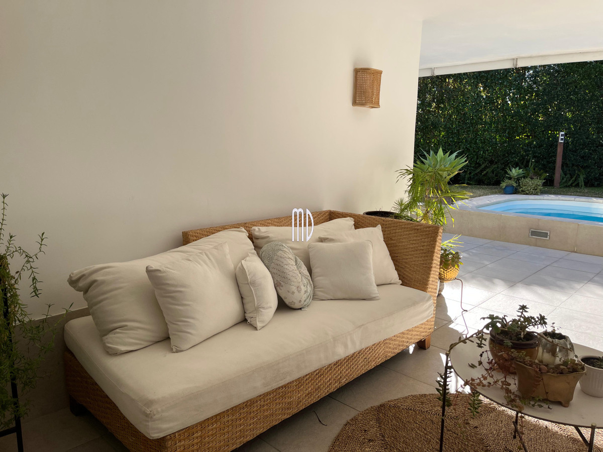 Casa ID.8319 - Espectacular casa en venta- Confort, amplitud y ubicación privilegiada