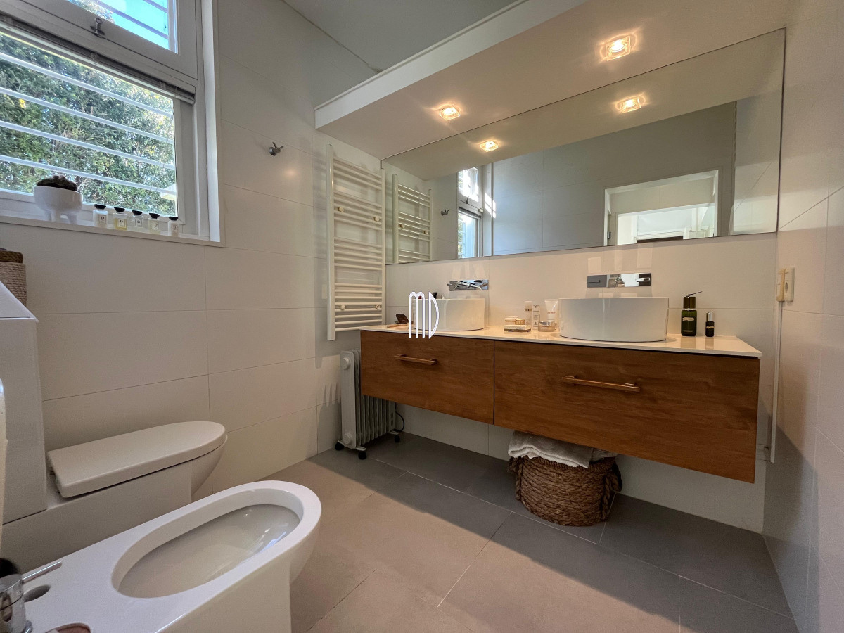 Casa ID.8319 - Espectacular casa en venta- Confort, amplitud y ubicación privilegiada