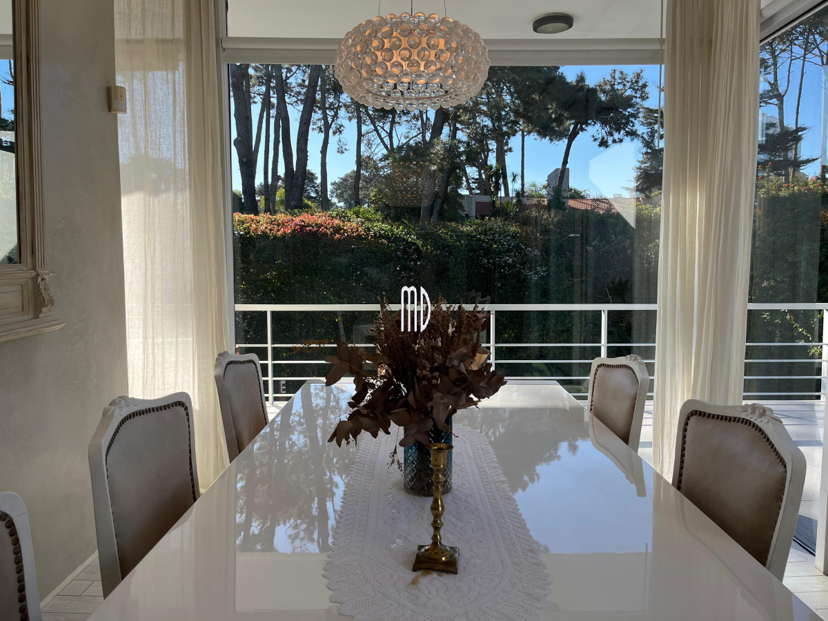 Casa ID.8319 - Espectacular casa en venta- Confort, amplitud y ubicación privilegiada