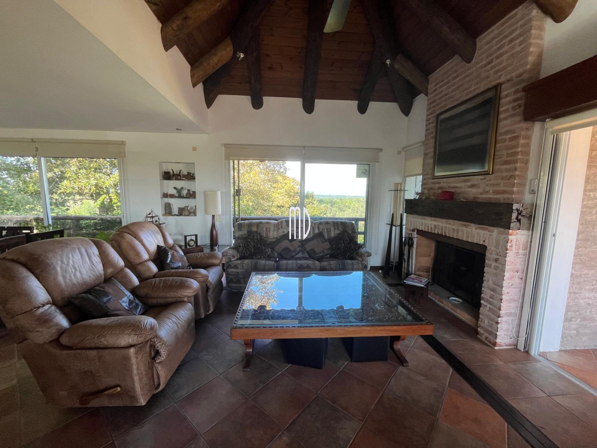 Casa ID.8192 - Exclusiva Casa en Venta en Punta Ballena con Vista Panorámica al Mar Ref. 8192