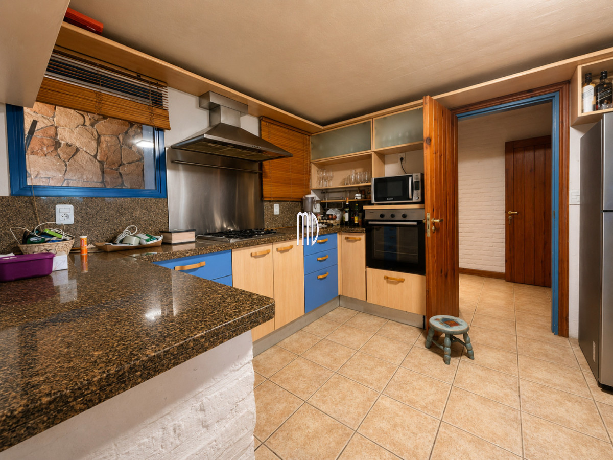 Casa ID.9172 - Casa en venta de 5 dormitorios en Mansa REF:9172