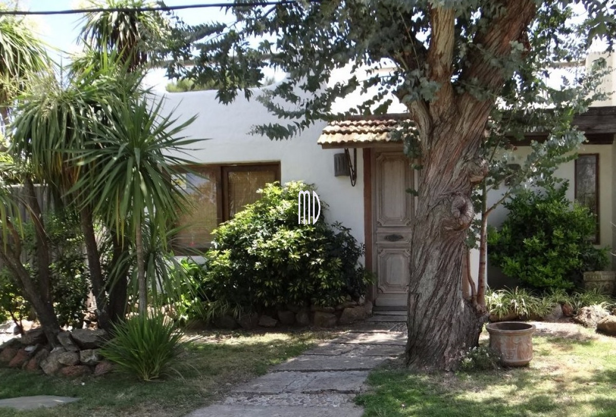 casa amplia, cerca de todo,muy comoda .ref: 5367 - imd5367c
