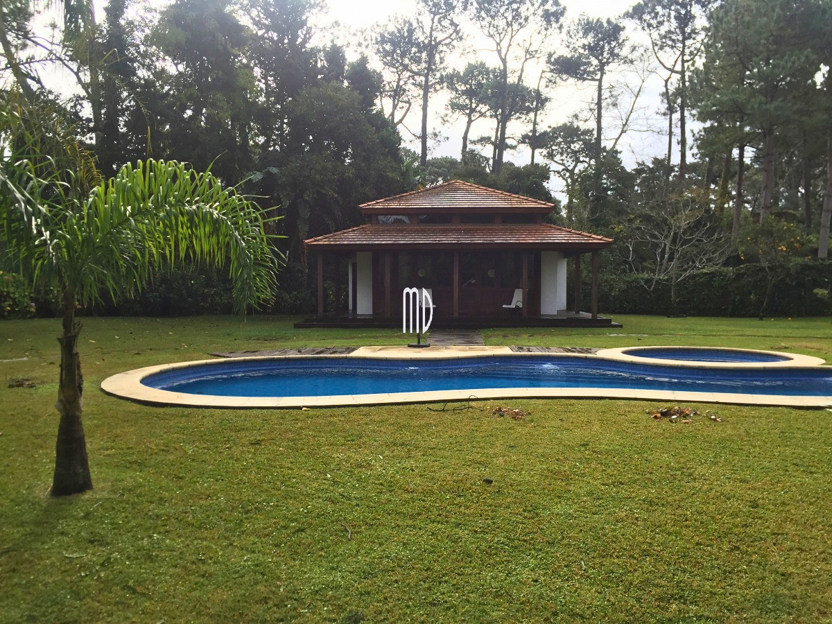 Casa ID.6134 - Espectacular propiedad en Playa Mansa a metros del Mar
