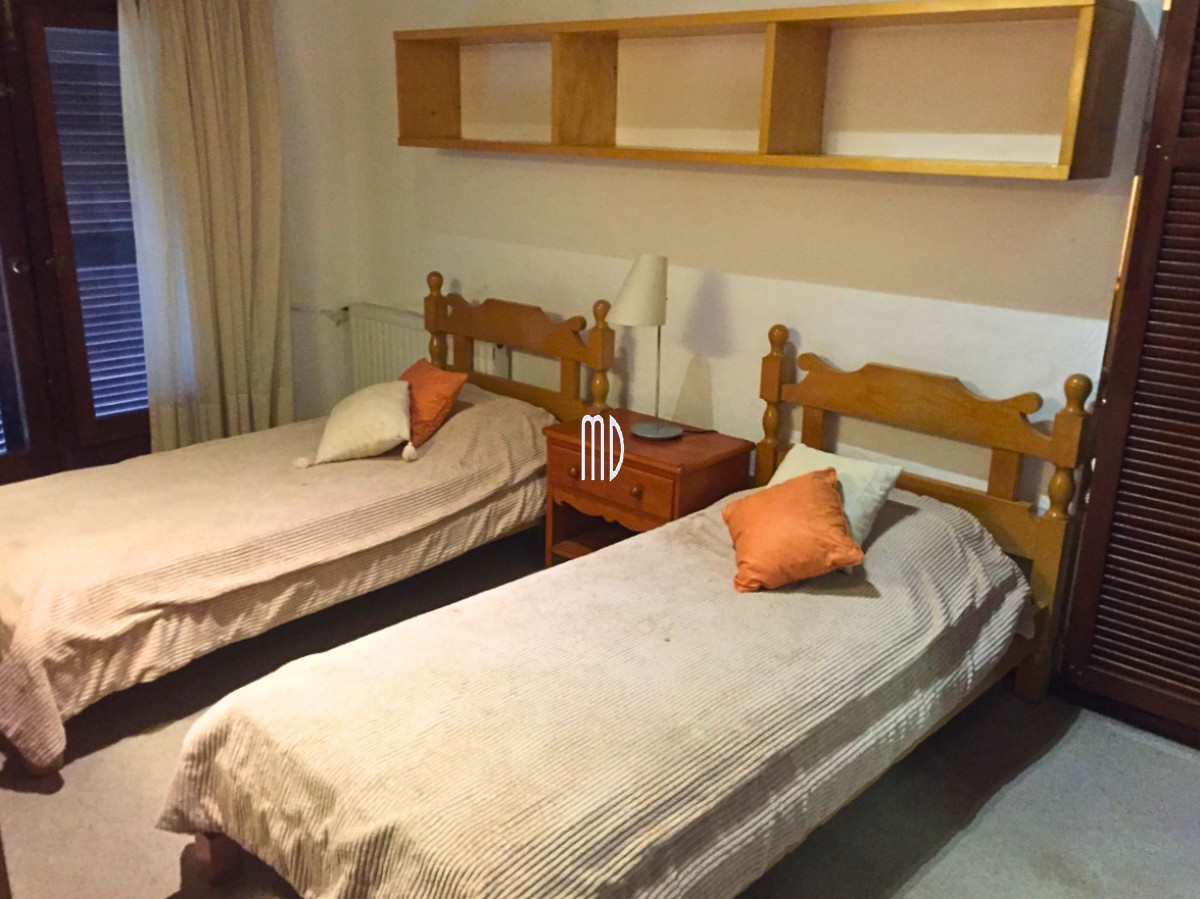 Casa ID.6134 - Espectacular propiedad en Playa Mansa a metros del Mar