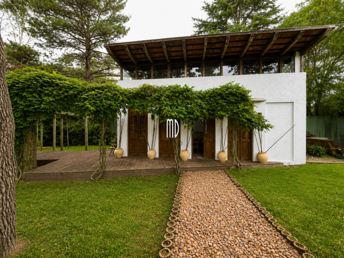 Casa ID.9172 - Casa en venta de 5 dormitorios en Mansa REF:9172