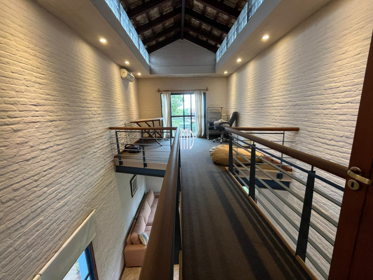 Casa ID.9172 - Casa en venta de 5 dormitorios en Mansa REF:9172