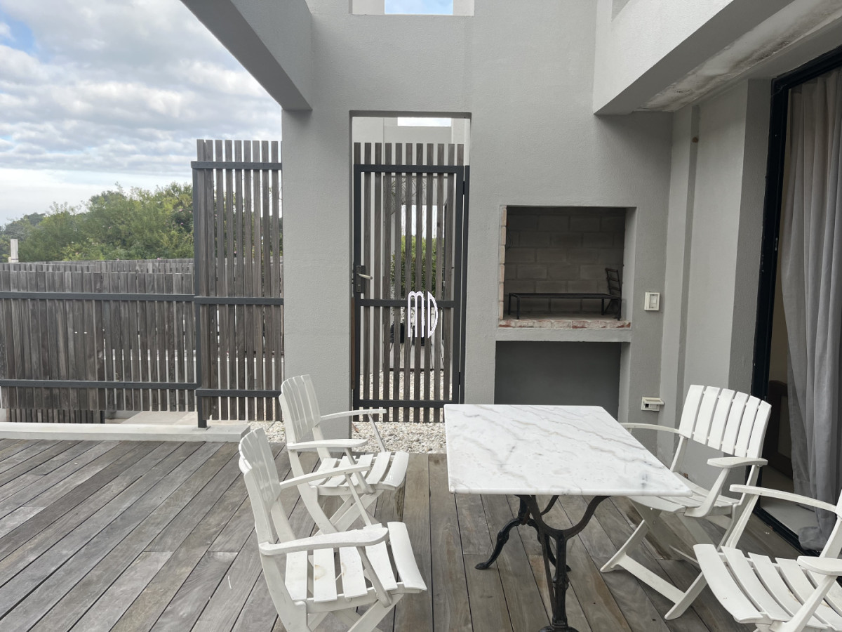 Casa ID.9399 - Encantadora casa en Ecos La Barra - Ideal para vivir o invertir