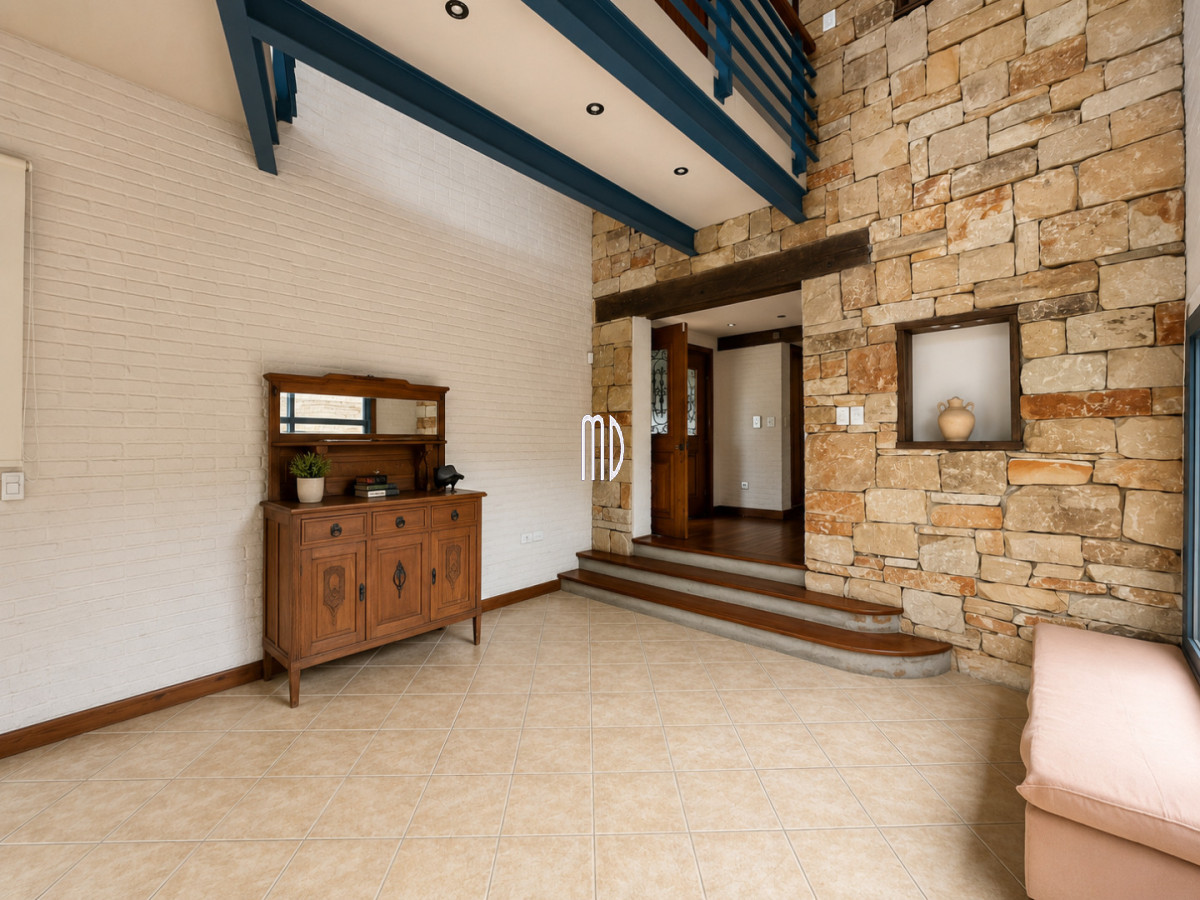 Casa ID.9172 - Casa en venta de 5 dormitorios en Mansa REF:9172