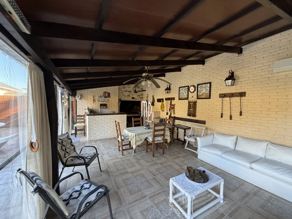 Casa ID.9309 - Excelente Casa en La Mansa a solo 700mts del mar Ref:9309