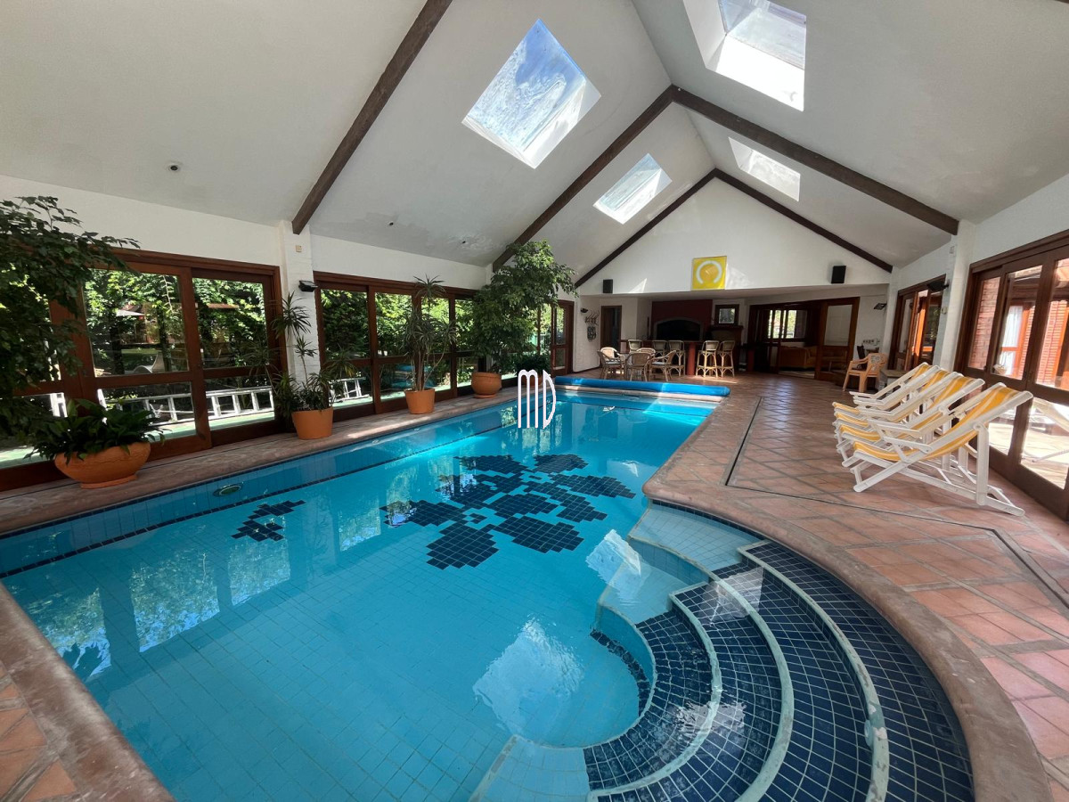 Casa ID.8190 - Espectacular Casa en Venta – Ubicación Exclusiva a Metros del Mar 