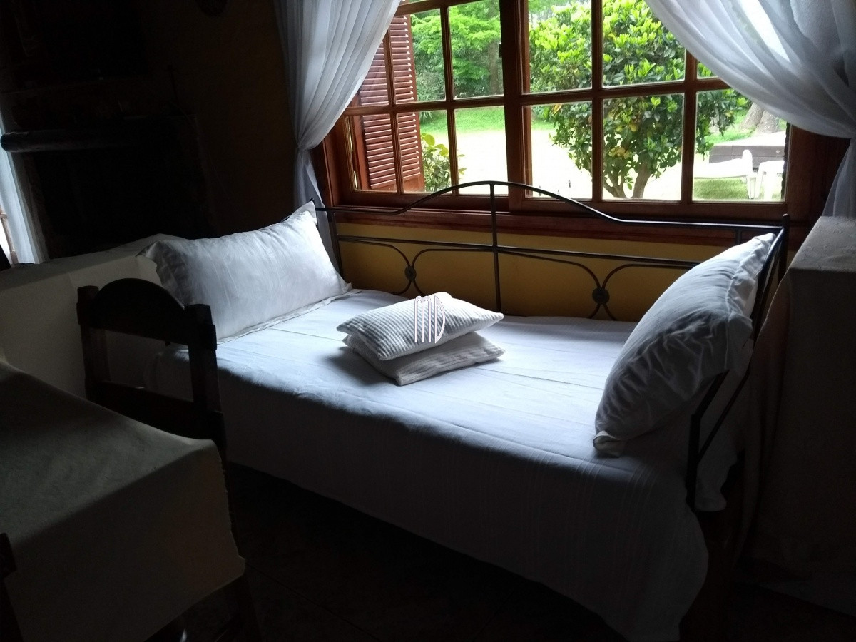 Casa ID.6348 - Hermosa casa en barrio residencial (6348)