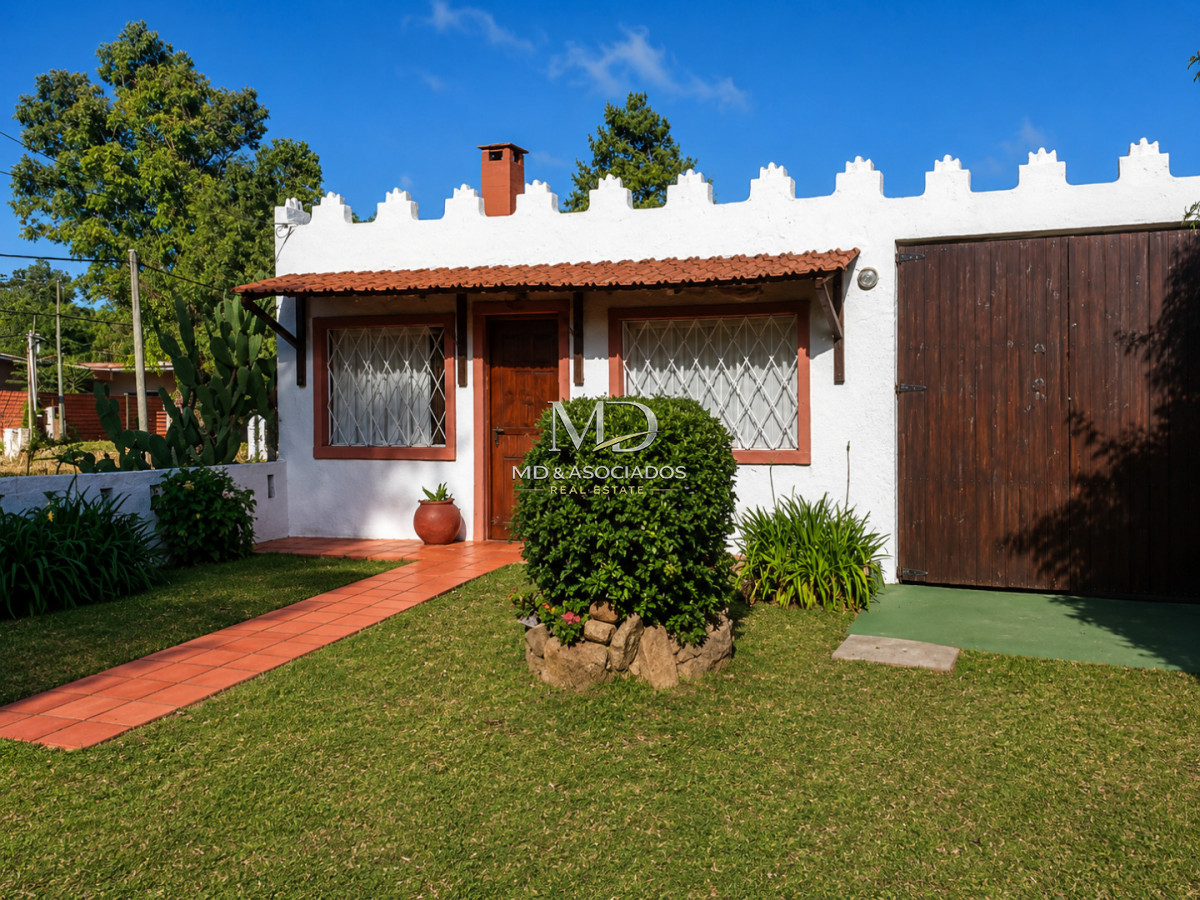 Casa ID.5325 - Muy linda casa con parrillero, cerca de todo.Ref 5325