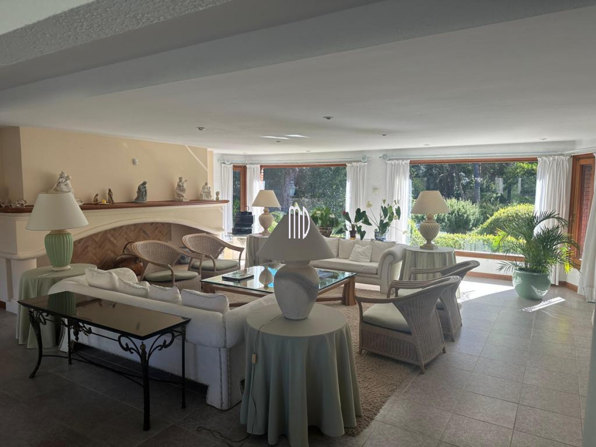 Beverly Hills - GoPunta - Portal Inmobiliario de Punta del Este - Maldonado