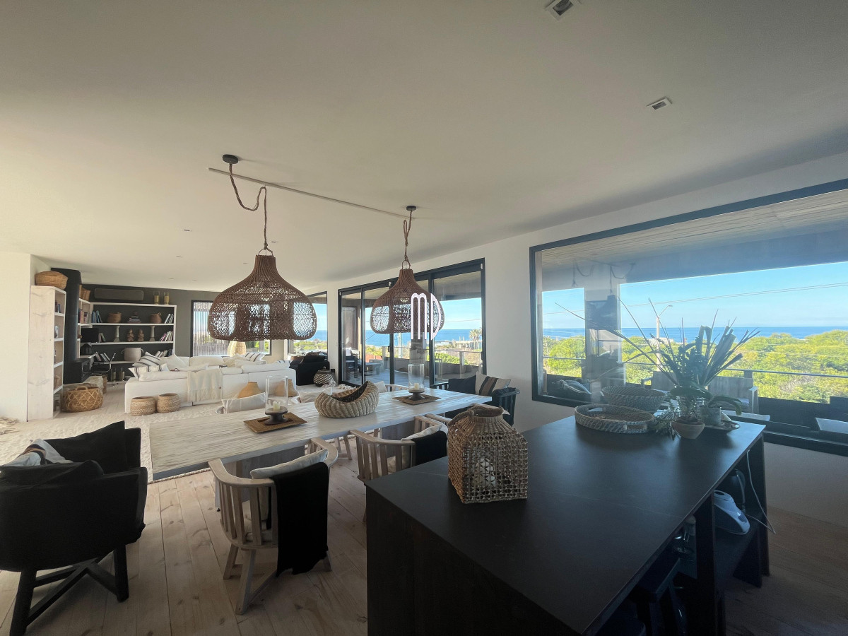 Casa ID.8289 - Perfecta casa frente al mar. Ref (8289)