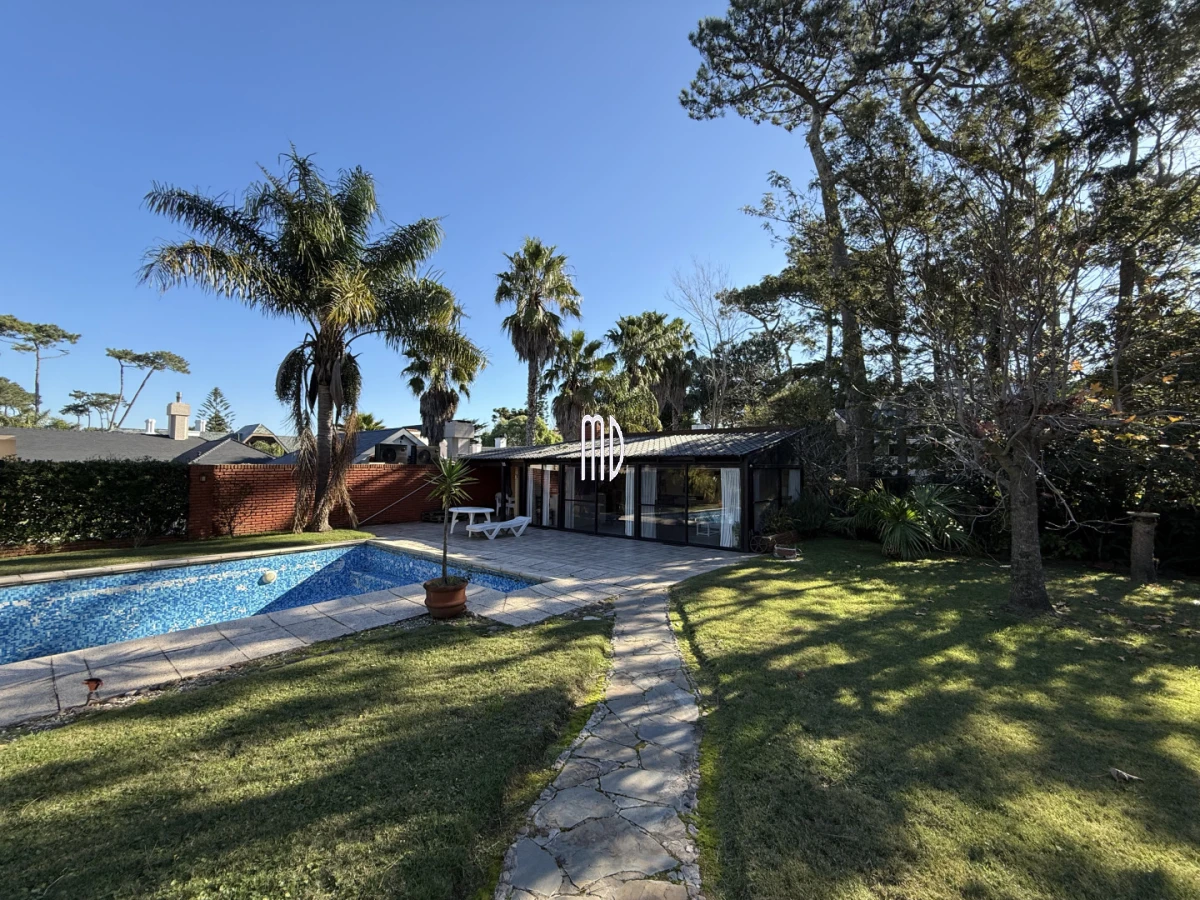 Casa ID.9309 - Excelente Casa en La Mansa a solo 700mts del mar Ref:9309