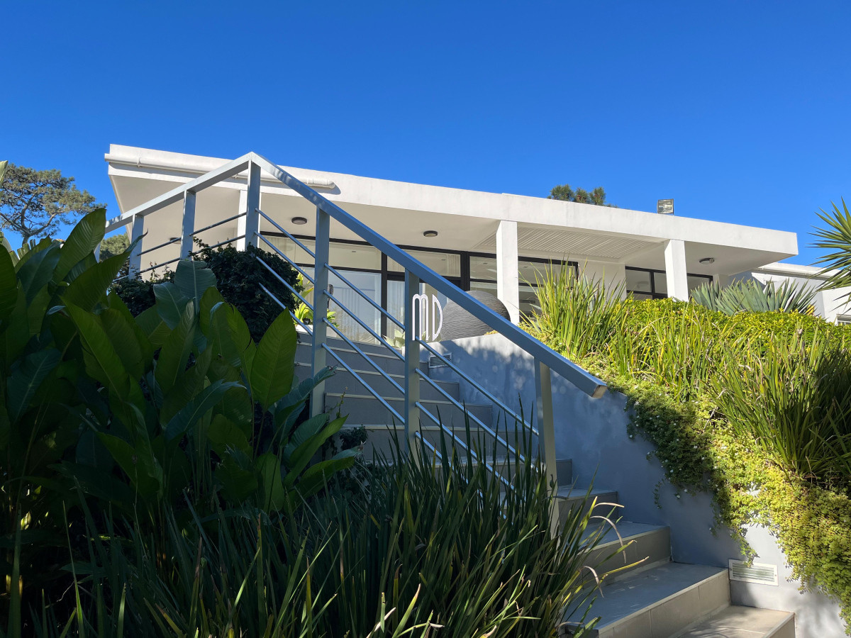 Casa ID.8319 - Espectacular casa en venta- Confort, amplitud y ubicación privilegiada