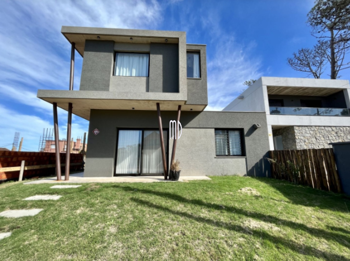 Casa ID.7445 - Hermosa casa en Montoya. Ref: 7445