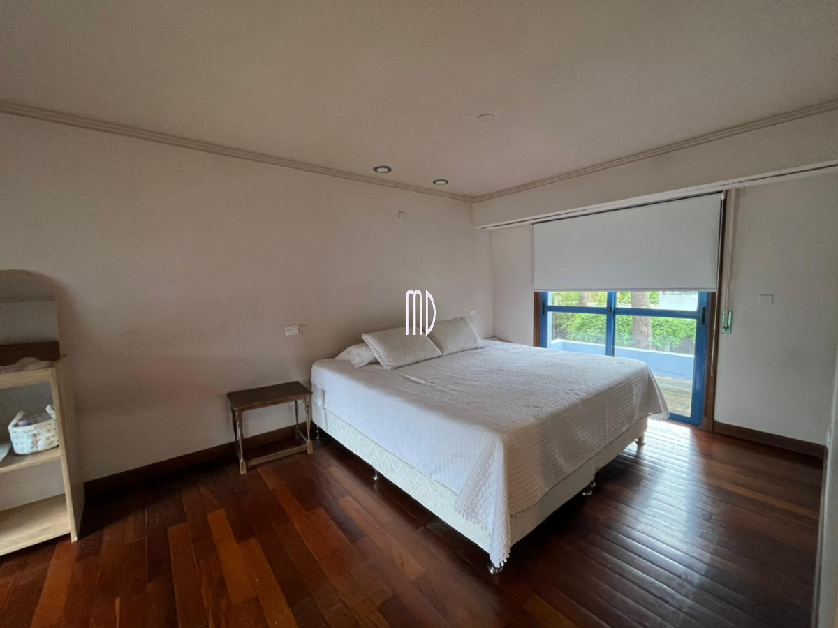 Casa ID.9172 - Casa en venta de 5 dormitorios en Mansa REF:9172