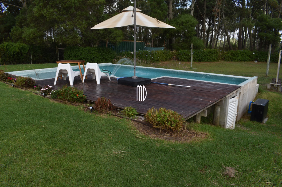 Casa ID.9024 - Moderna residencia con piscina climatizada y apartamento independiente. REF(9024)