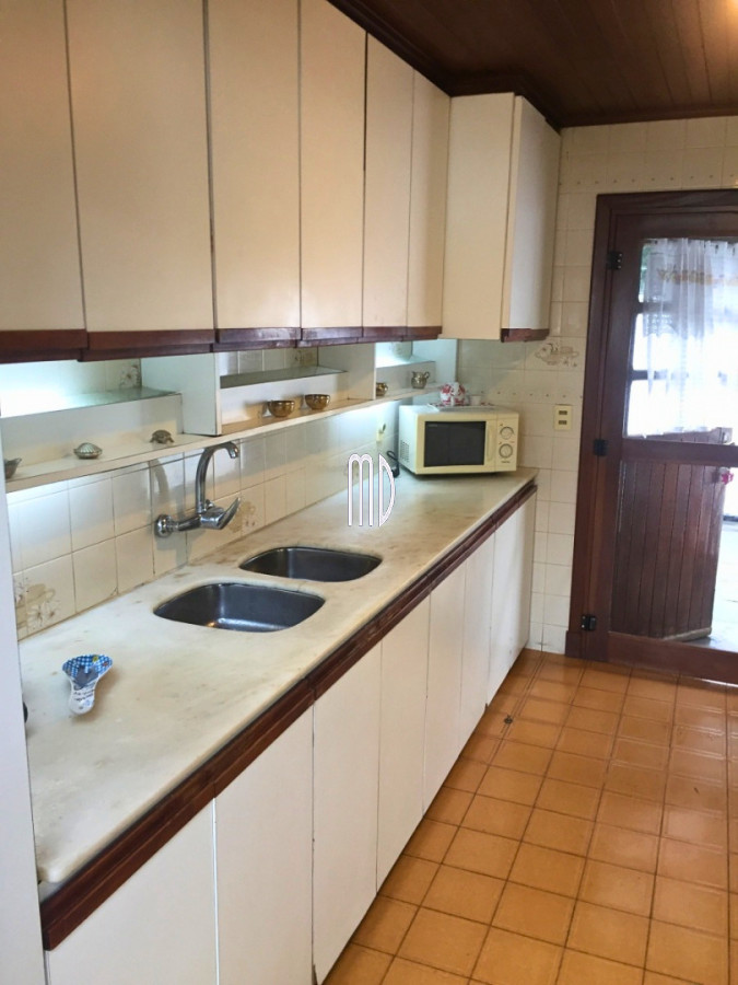Casa ID.6134 - Espectacular propiedad en Playa Mansa a metros del Mar
