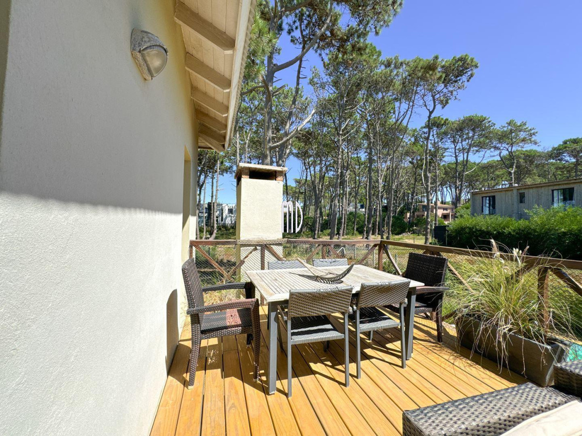 Casa ID.5316 - A pasos del mar: una casa única en Montoya.Ref: 5316